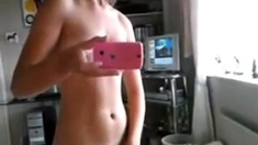 Amateur Girl Masturbation Comb In Pussy