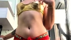 Hot brunette from squirt masturbating on webcam