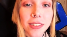 Amateur Webcam Teen Masturbates And Teases