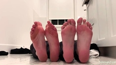 uggs off smelly socks