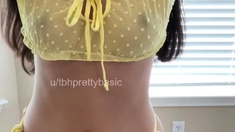 Cute amateur webcam teen girl toying pussy on webcam