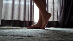 Hot amateur european foot and pantyhose fetish