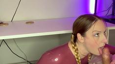 Webcam records amateur teens blowjob