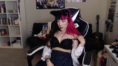 Amateur Webcam Teen Flashes Masturbates