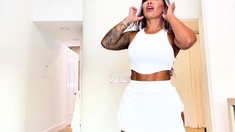 A gym try on haul that’ll make you thirsty