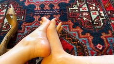 Hot amateur european foot and pantyhose fetish