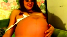 amateur preggo girl in webcam